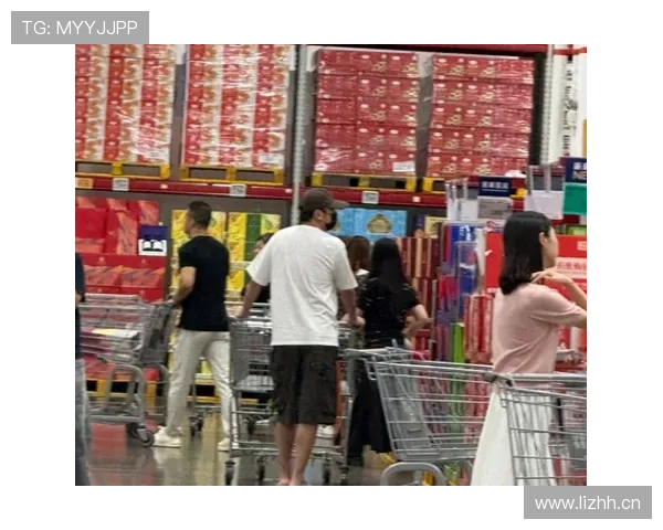 韩旭买菜推车上竟然塞满了高档护肤品？日常和赛场差距也太大了吧！